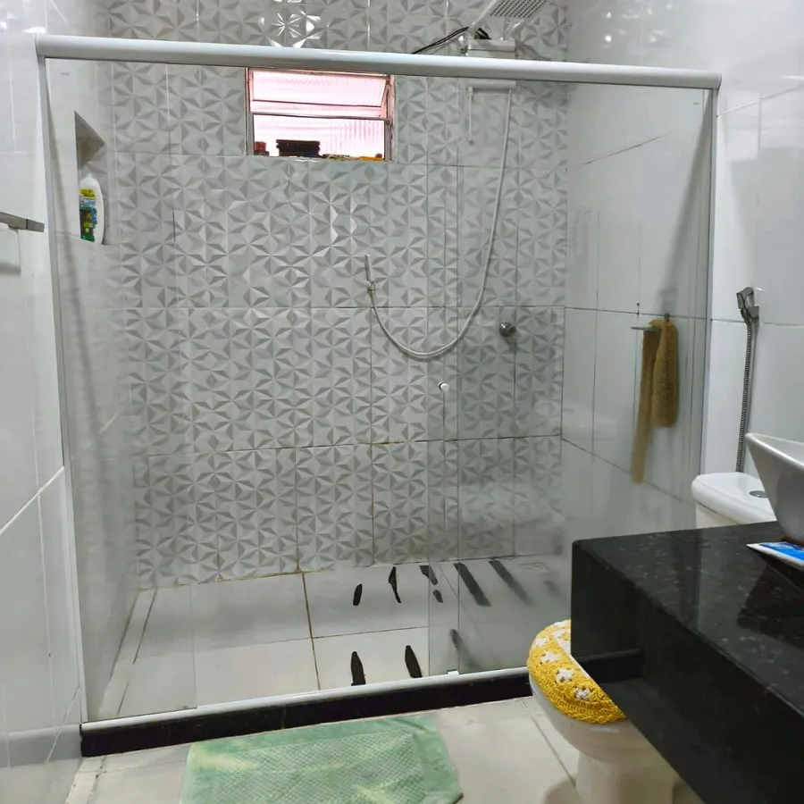 Casa com 2 quartos e kitnet alugada no quintal — foto 9