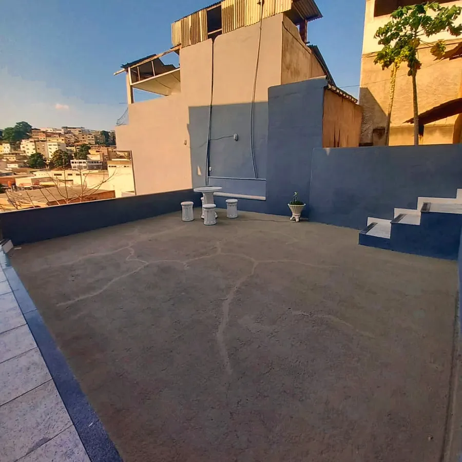 Casa ampla com 4 quartos, suíte e terraço — foto 8