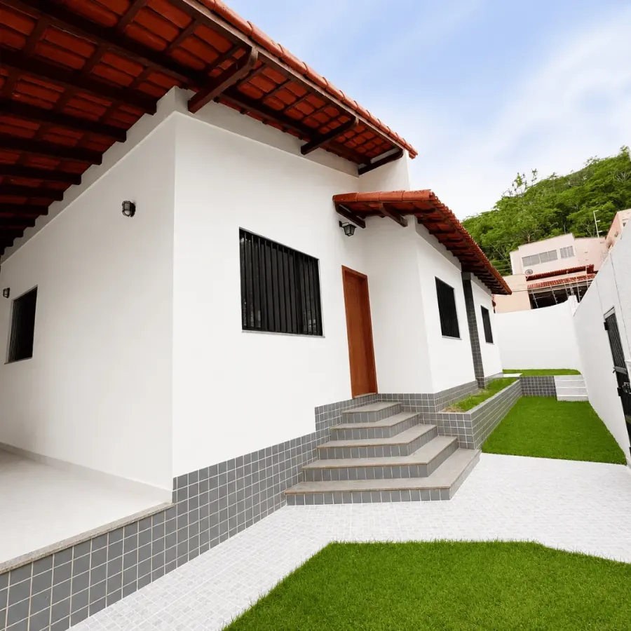 Casa pronta para morar com 3 quartos e suíte