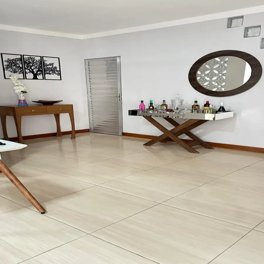 Casa duplex com 3 quartos e área gourmet